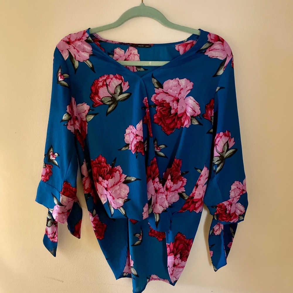 3/4 Tie Sleeve Floral Flow Blouse